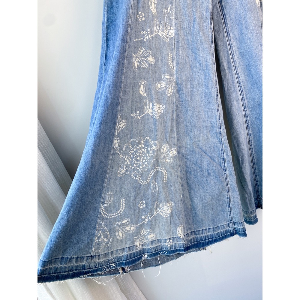 Free People We The Free Luna Extreme Flare Pants 27‎ Blue Patchwork Denim Hippie - Picture 6 of 14